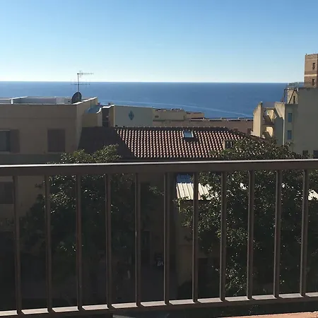 Piras Hotel 3*