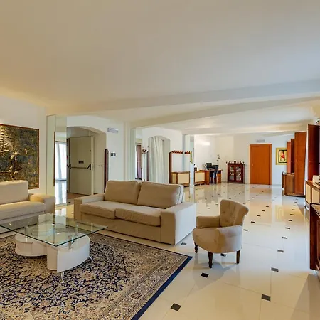 Hotel Piras