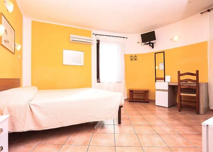 皮拉司别墅酒店 酒店 3*