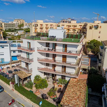 Piras 3* Αλγκέρο