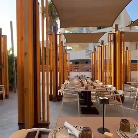 Piras Ξενοδοχείο 3*